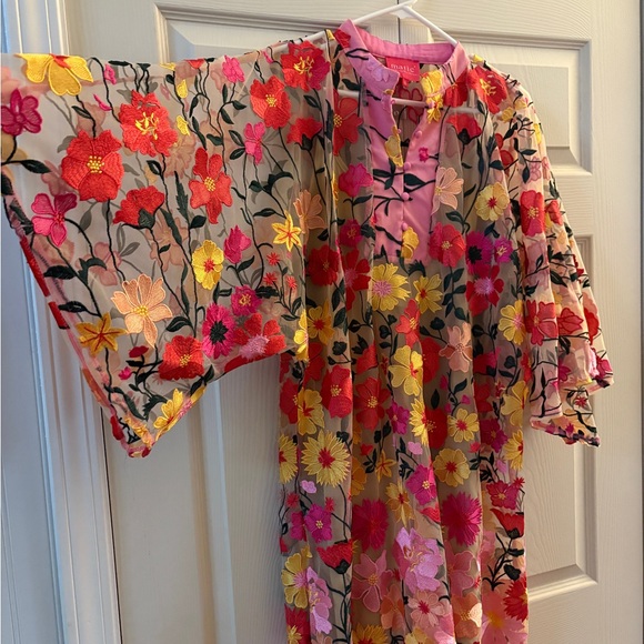 Victoria Dunn Pink Sheer Floral Embroidered Kimono Dress - Picture 2 of 4